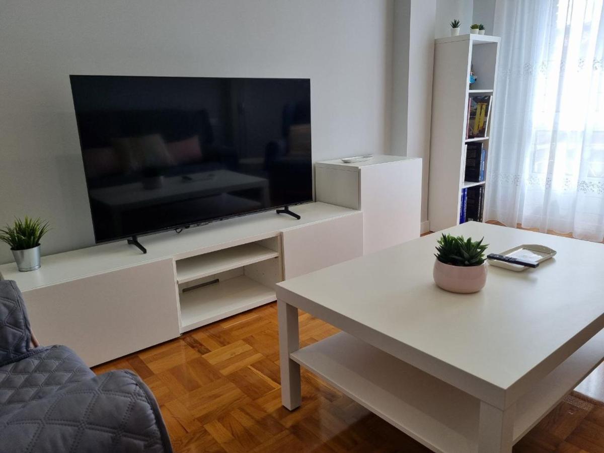 153A 3 Dormitorios Barrio De La Arena Con Parking Gijón Exteriör bild